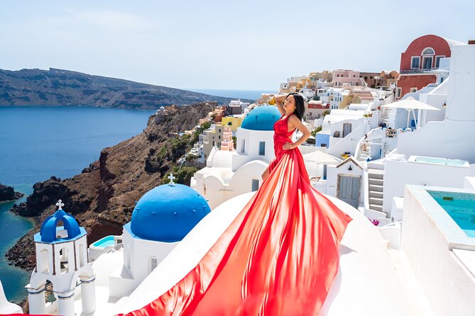 1-Hour Flying Dress Photoshoot, Instagram spots - Why Imerovigli works well for the first stop