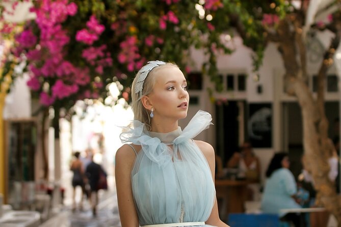 1 Hour Private Photo Session In Mykonos - Little Venice brings color and movement