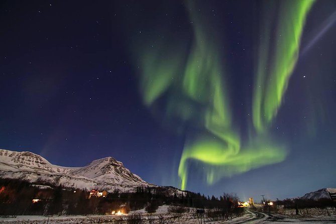 4x4 Reykjavik Northern Lights Tour with Photographer — Aurora RVK - How the 4x4 search works