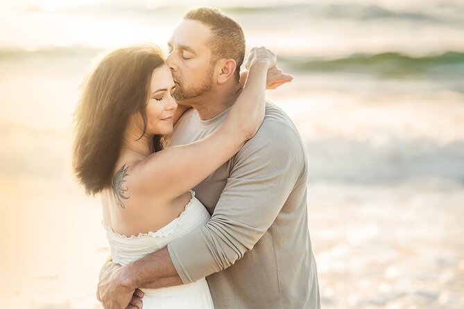 A Maui Beach Photoshoot in Wailea - Sunset portraits at Mokapu Beach