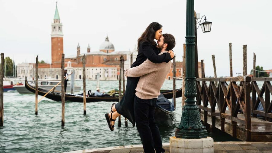 A Unique Photoshoot in Venice - Key points to know before booking