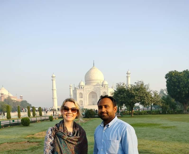 Agra: Taj Mahal Guided Tour with Photography & Rental Saree - Choosing your saree or kurta in Agra