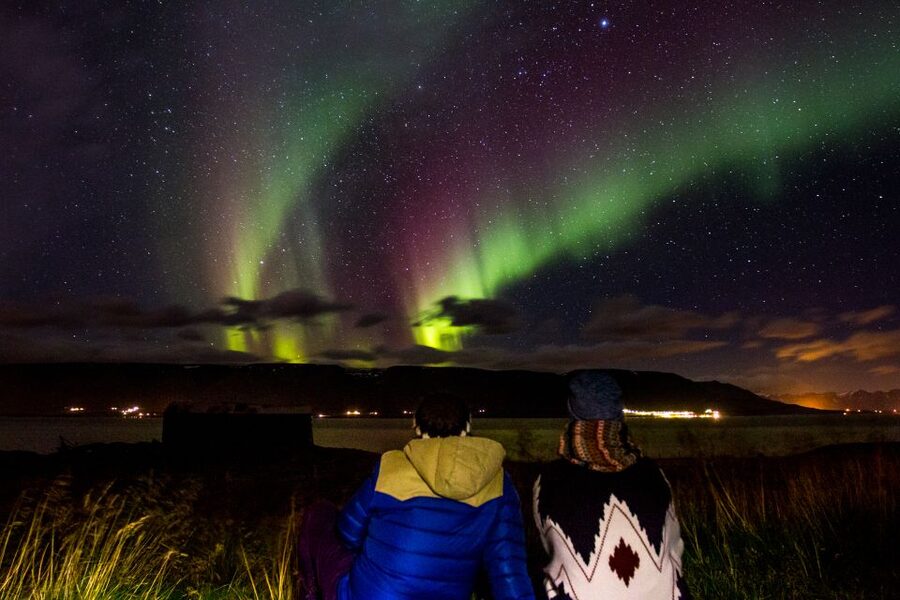 Akureyri: Northern Lights Photography Tour - A hot drink makes the cold easier