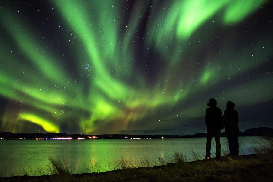 Akureyri: Northern Lights Photography Tour - Three hours of searching, watching, and waiting