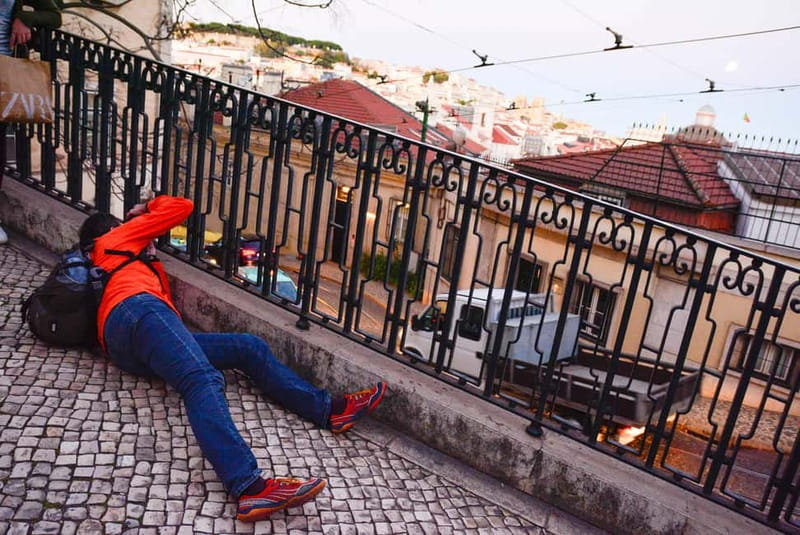 Alfama Photo Walk: Lisbon Photography Tour with a Local - Practicing Natural Light and Composition