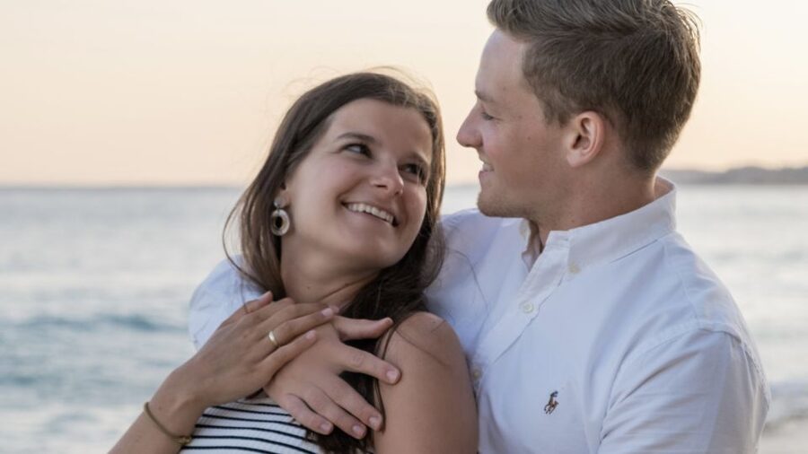 Algarve: Photoshoot for couple, family, portrait - What the strongest praise tells you
