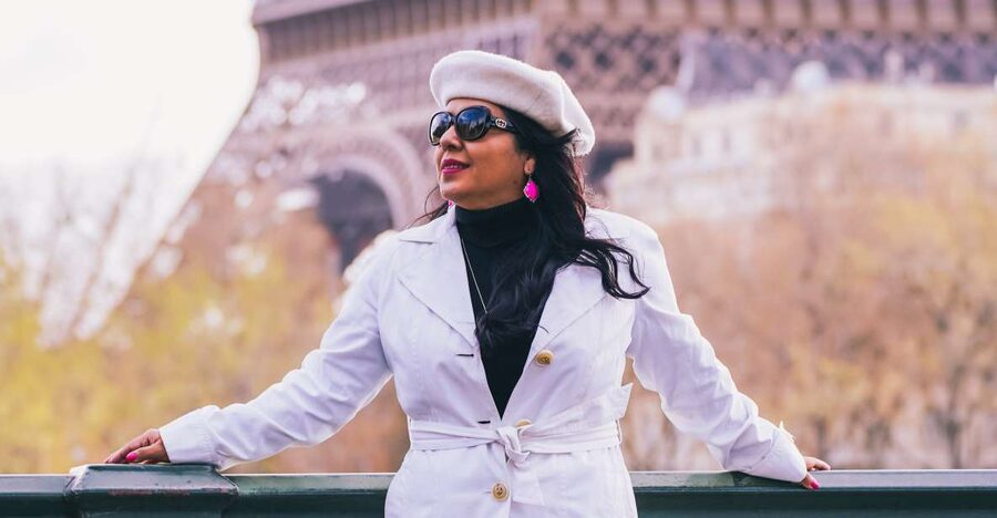 Amazing photo session in Paris - Trocadero Square gives you the classic opening frame