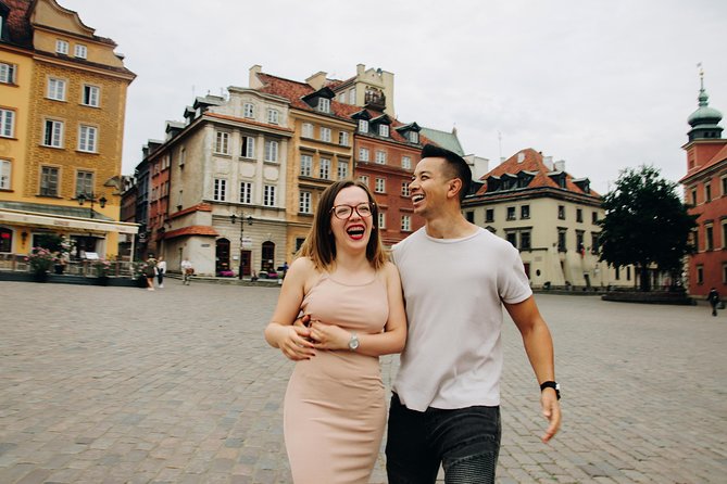 Amazing photo walk through the Old town of Warsaw - Walking the Old Town for better backgrounds