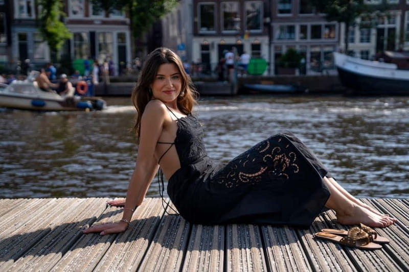 Amsterdam Canals Photoshoot: Private Solo, Family or Couples - Key points at a glance