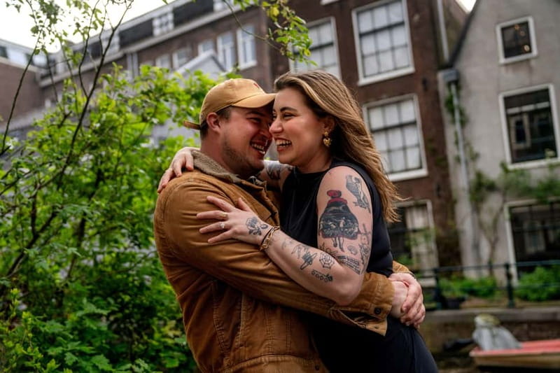 Amsterdam Canals Photoshoot: Private Solo, Family or Couples - Why a short Amsterdam photoshoot can be worth it