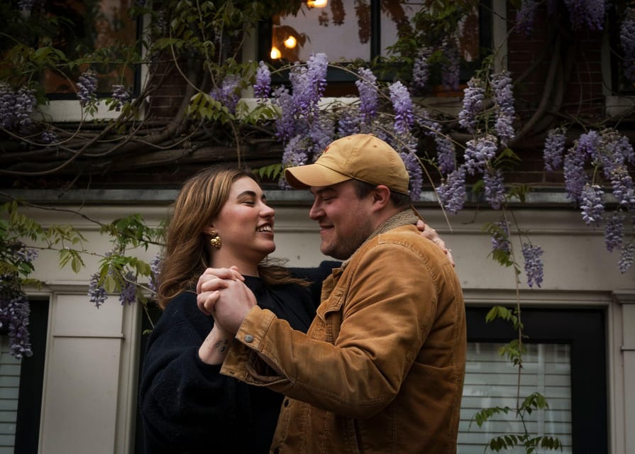 Amsterdam Canals Photoshoot: Private Solo, Family or Couples - Picking a session that matches your plans