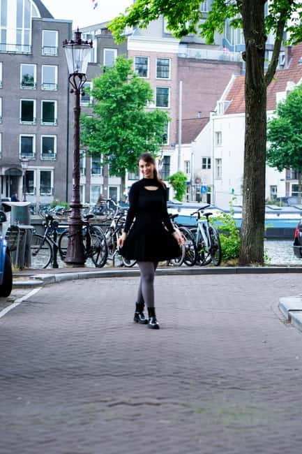 Amsterdam: Customizable Photography Tour with 9-10 Photos - Starting near Waterlooplein