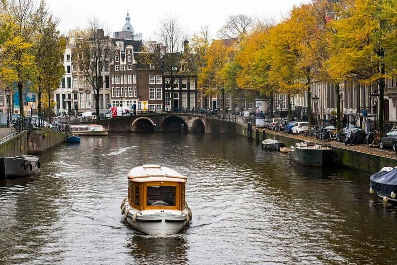Amsterdam: Photography Masterclass - Private Photo Lesson - Ending with a review of your photographs