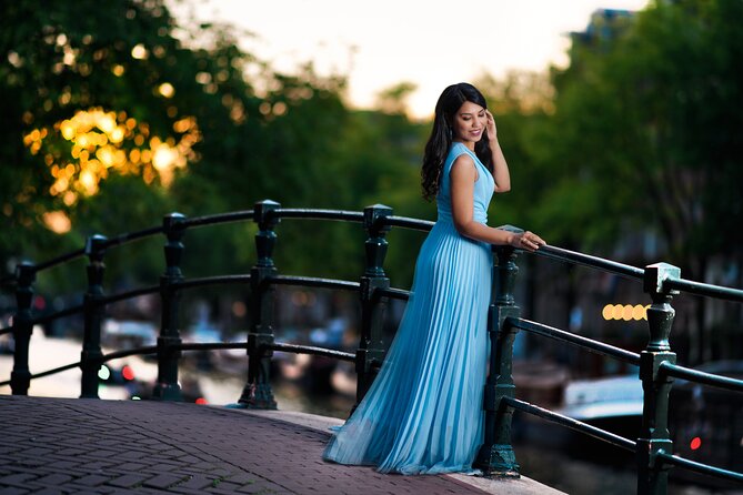 Amsterdam Private Photo Session Tour - Seven Bridges gives you the classic opening shot