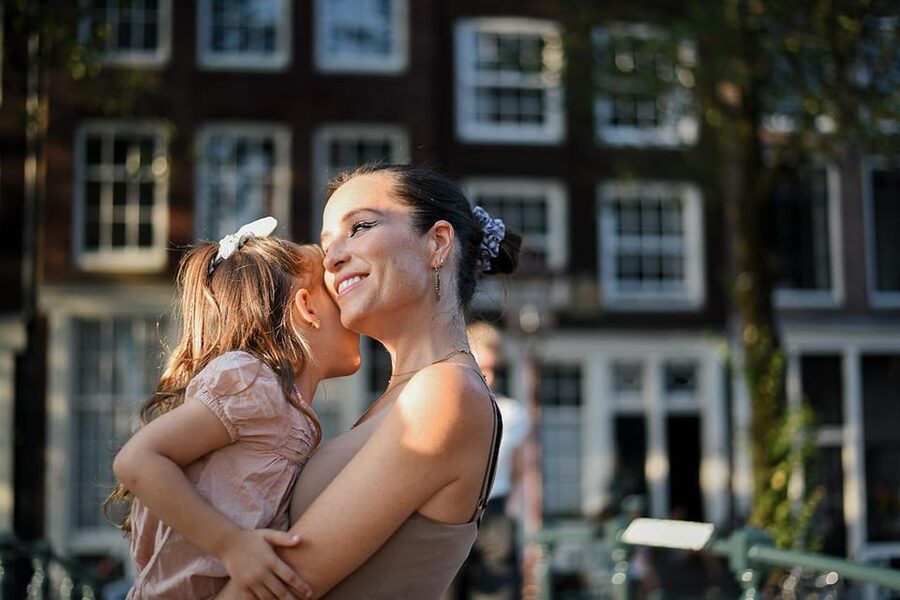 Amsterdam: Private Photoshoot in iconic locations - Key points to know