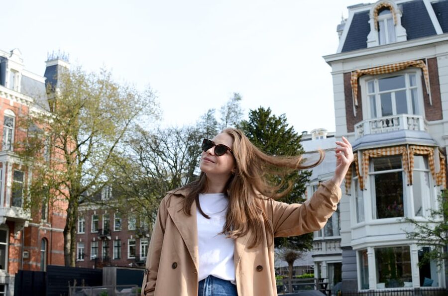 Amsterdam: Private Photoshoot in iconic locations - Why ten edited photos can be enough