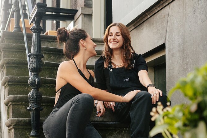 Amsterdam: Professional Photoshoot at the Canals - From Canal Houses to Damrak Avenue
