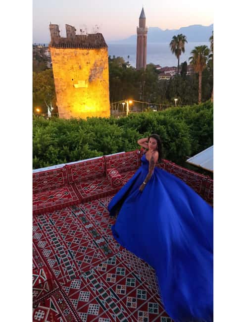 Antalya: Rooftop Photoshoot with Flying Dresses - Photography, video, and using your own phone