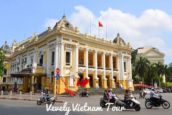 Ao dai Vietnam photograph tour with private car - A private car makes nine stops manageable