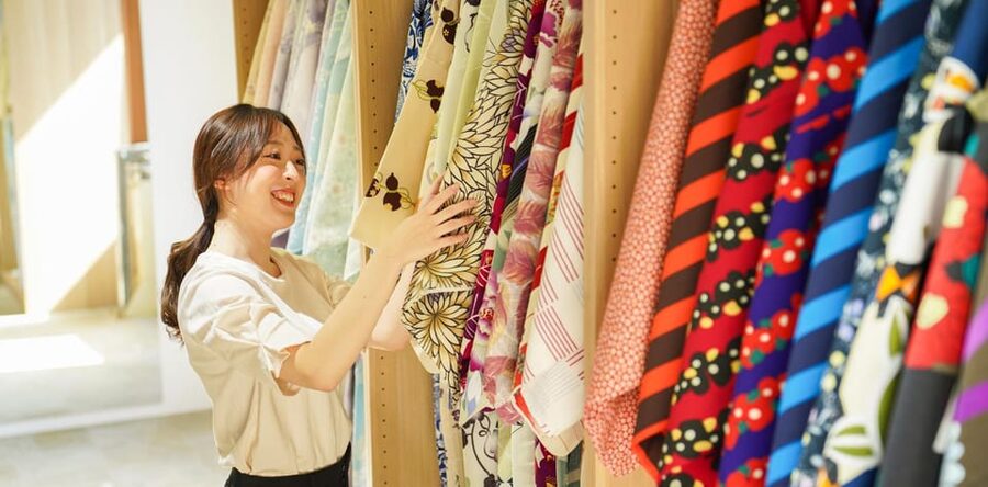 Asakusa Kimono/Yukata Rental & Photography_Tsutsuji - Who will get the most from Tsutsuji