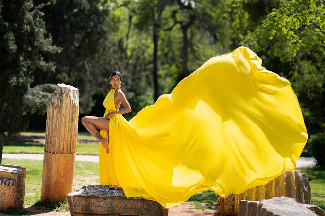 Athens: Flying Dress Photoshoot "Marilyn Package" - Who will enjoy this most?
