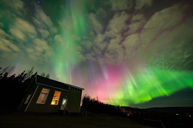 Aurora Glass House – Northern Lights and Photos at Cleary Summit - Arriving at the 270° Aurora Glass House
