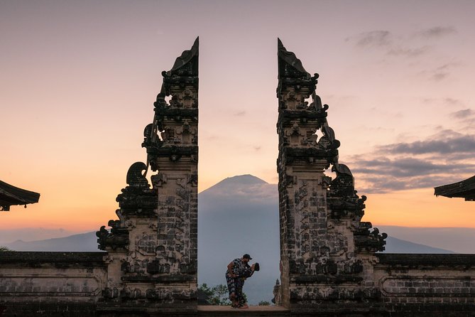 Bali Instagram: Gate of Heaven Temple Tour - Lunch above rice fields and Mount Agung