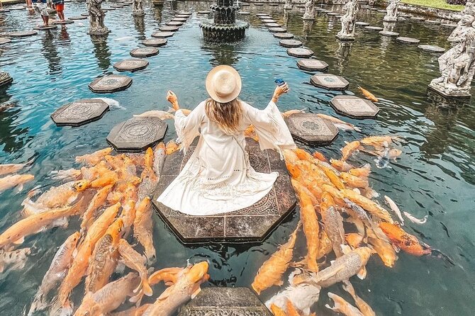 Bali Instagram Tour - The cultural side goes beyond photo hunting