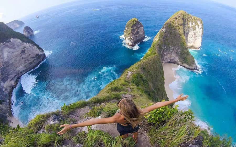 Bali & Nusa Penida: 2-Day Highlights Instagram Tour - North Bali: a cooler route with a waterfall stop