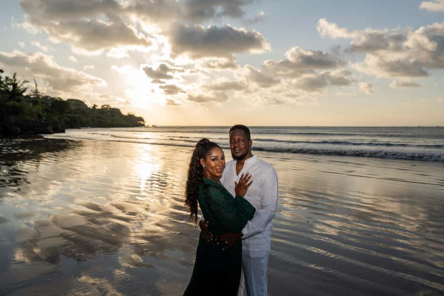 Bali: Photo Shoot with a Private Vacation Photographer - From stiff poses to natural pictures