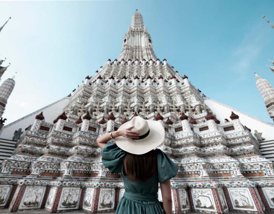 Bangkok: Private and All-Inclusive Instagram Tour - Wat Benchamabophit starts the day