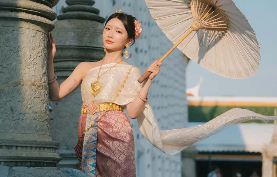Bangkok: Thai Costume Photoshoot at Wat Arun - Why Wat Arun makes such a good photo setting