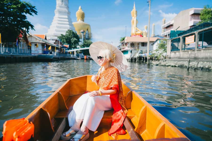 Bangkok:Thai costume with Long tail boat photoshoot - Key points to know before booking
