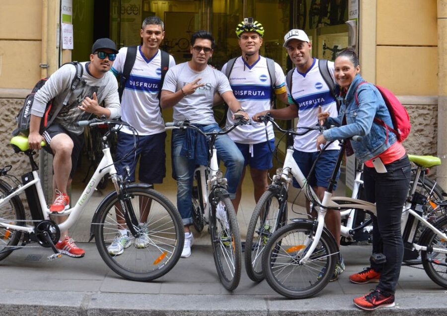 Barcelona: 4-Hour E-Bike Photography Tour - How Alfredo shapes the experience