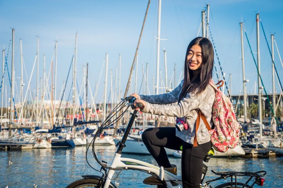 Barcelona: 4-Hour E-Bike Photography Tour - Tapas and a drink at the finish