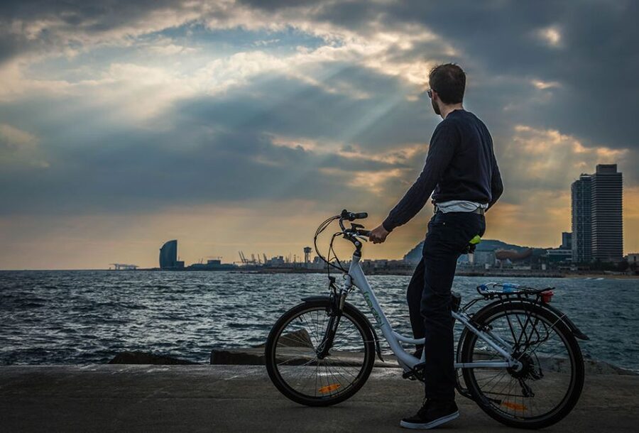 Barcelona: 4-Hour E-Bike Photography Tour - Roman Barcelona and the Gothic Quarter