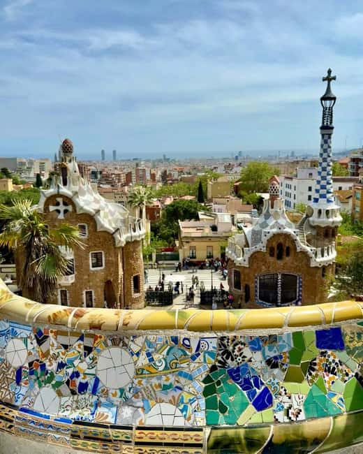 Barcelona: Creative Photo Tour of the City's Artistic Corners - What you can expect during the 1.5-hour session