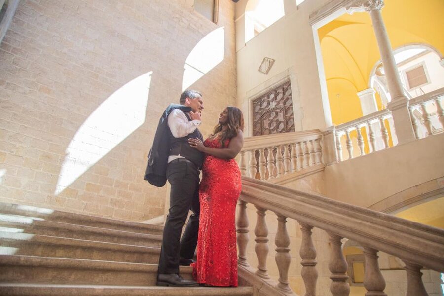 Barcelona: Gothic Quarter Private Photoshoot Experience - Who will enjoy this most