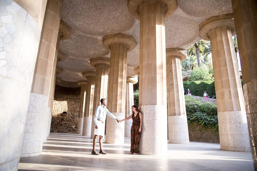 Barcelona: Instagram Tour of the Most Scenic Spots - Choosing between two hours and four hours