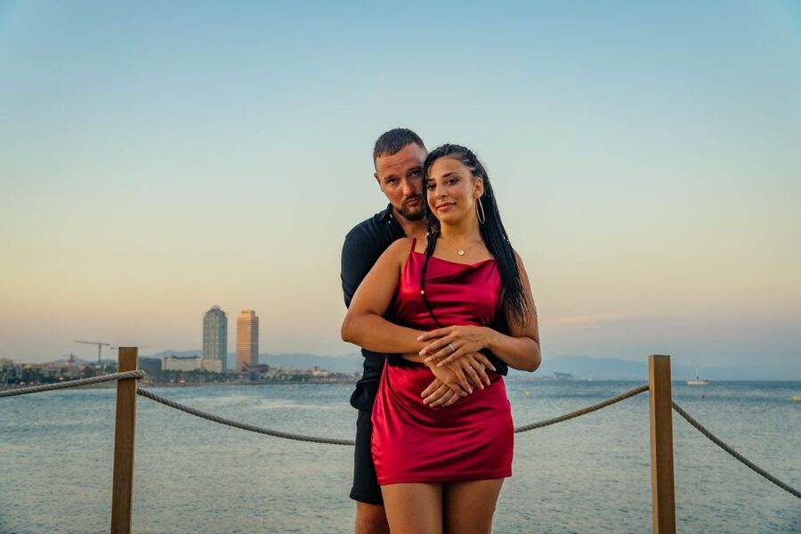 Barcelona Photo Experience: famous landmarks or the beach! - Picking the right setting for your pictures