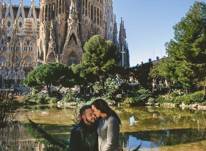 Barcelona: Photo Shoot + Exclusive Video of the Best Moments - A Photo Walk That Feels Like More Than a Photo Shoot