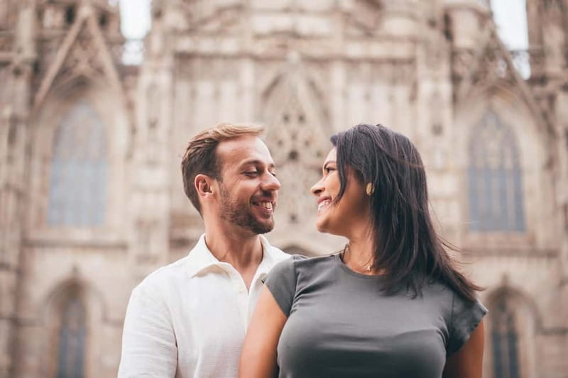 Barcelona: Photo Shoot Tour in El Gothico - The 30-minute route: quick, focused, and good value