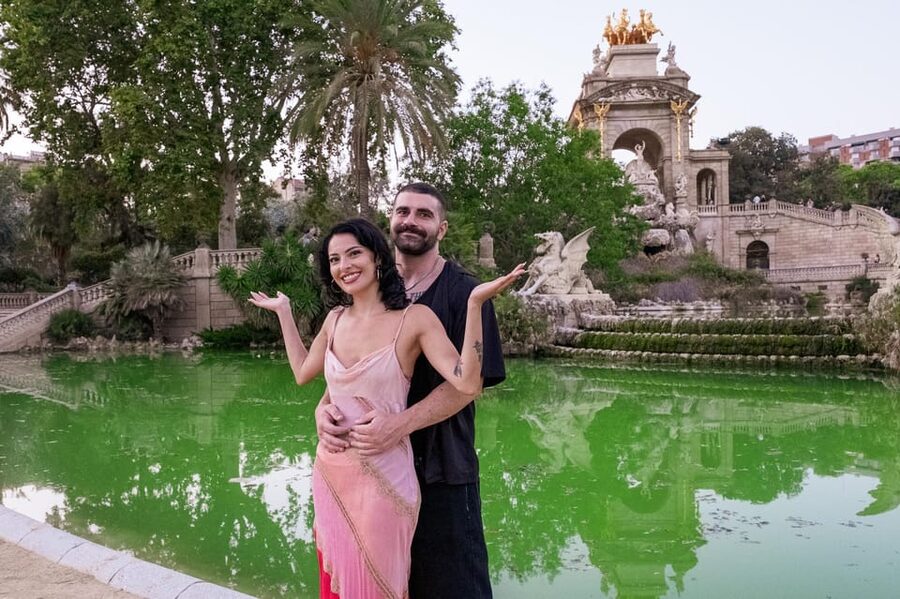 Barcelona: Private Photoshoot in Ciutadella Park with Ami - The photo package and delivery time