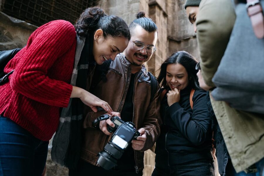 Barcelona: Private Photoshoot with a Professional - Why a Gothic Quarter photoshoot works so well