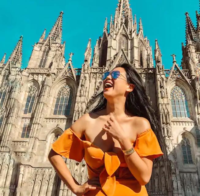 ✅ Barcelona: Sightseeing Professional Photoshoot Session - Starting beside Barcelona Cathedral