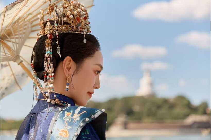 Beijing: Traditional Chinese Costume Makeover & Photo Shoot - Makeup, hair, and personal styling