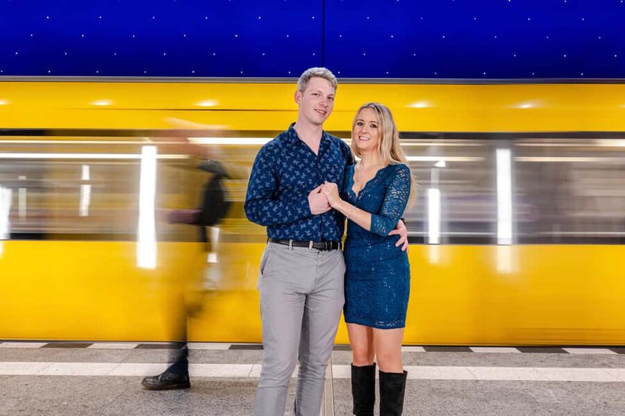 Berlin: Premium 60-Minute Photoshoot at Iconic Landmarks - Is $116 good value for your group?