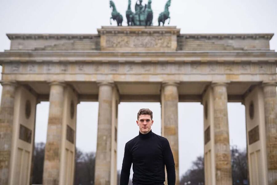 Berlin: Private Photo Session with Professional Photographer - Key things to know before you book
