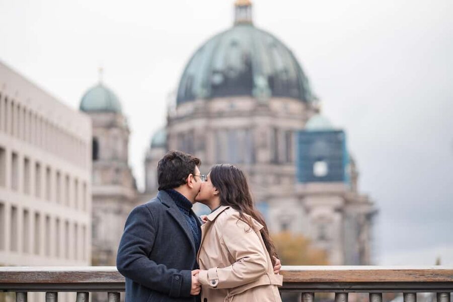 Berlin: Private Photo Session with Professional Photographer - Meeting near the Polish Institute Berlin