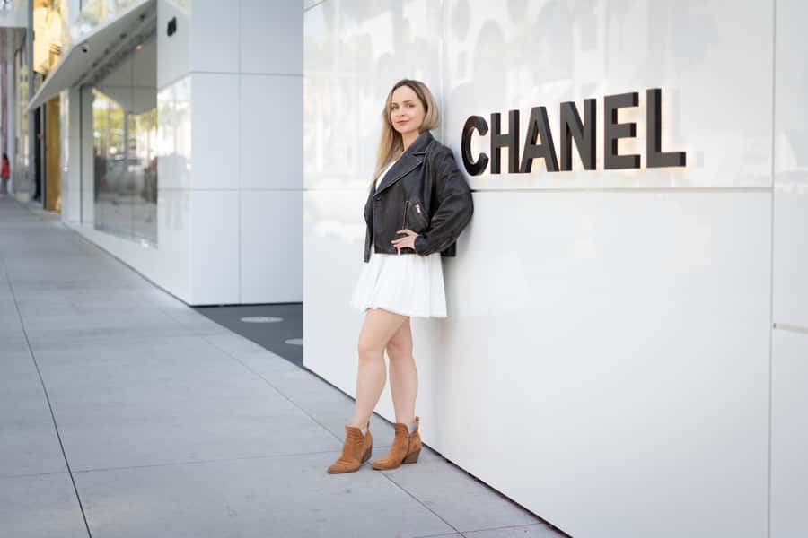 Beverly Hills: Photoshoot with Edited Images - Starting beneath the Beverly Hills Sign